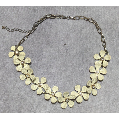 Vintage Cream Floral Necklace With Rhinestones