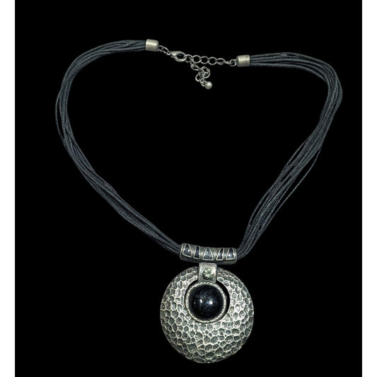 Brutalist Hammered Articulated Pendant Necklace With Rhinestone Accent
