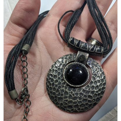 Brutalist Hammered Articulated Pendant Necklace With Rhinestone Accent