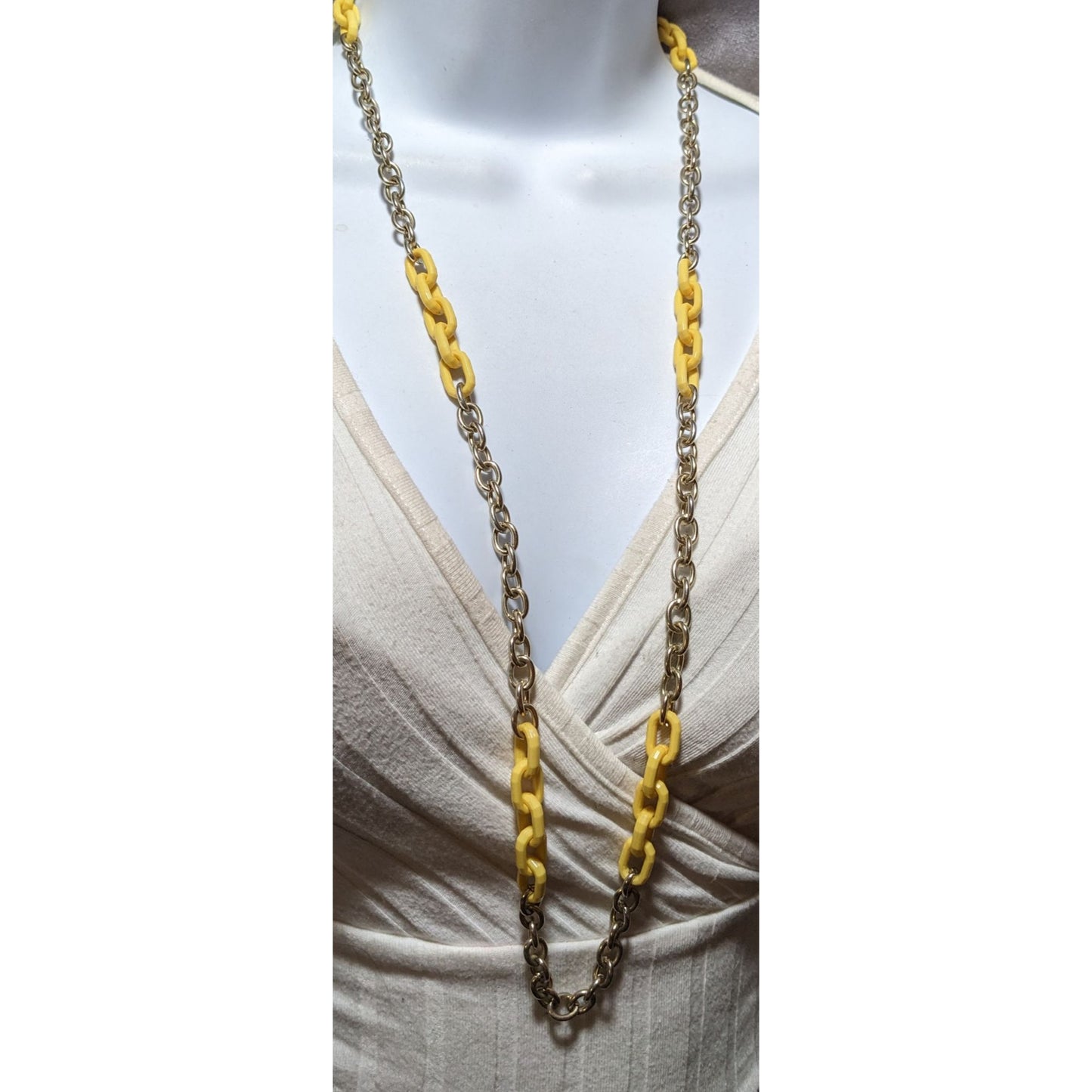 Vintage DEB Signed Yellow And Silver Link Necklace