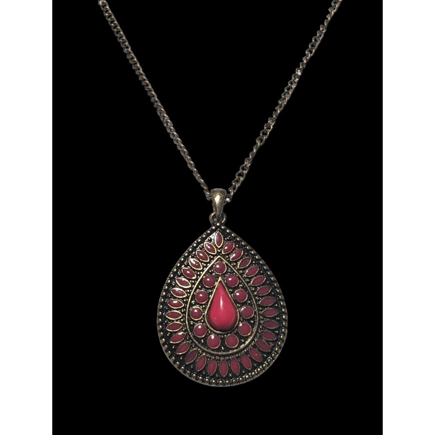 Vintage-Inspired Bohemian Teardrop Pendant Necklace