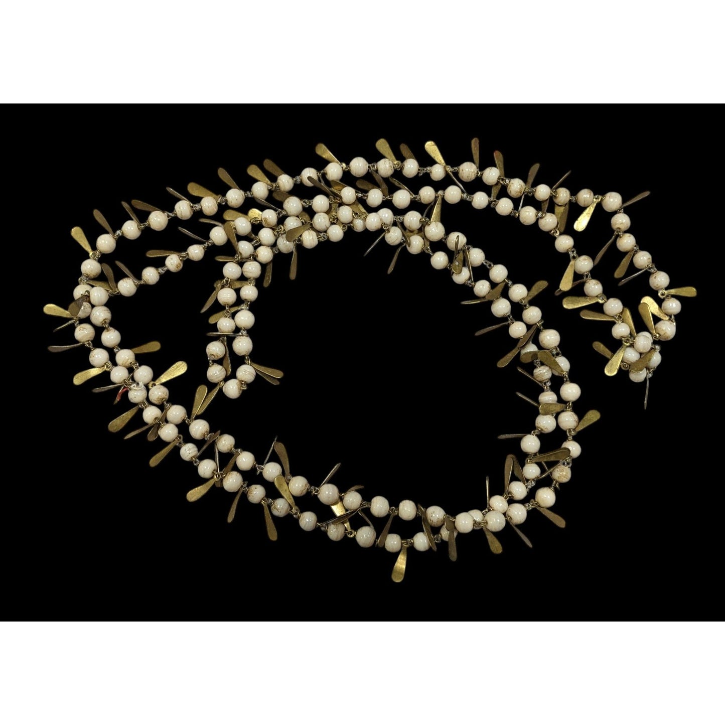 Vintage Unique Cream And Gold Tone Beaded Fringe Necklace