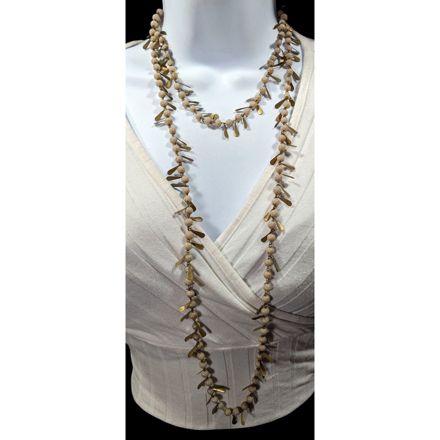 Vintage Unique Cream And Gold Tone Beaded Fringe Necklace