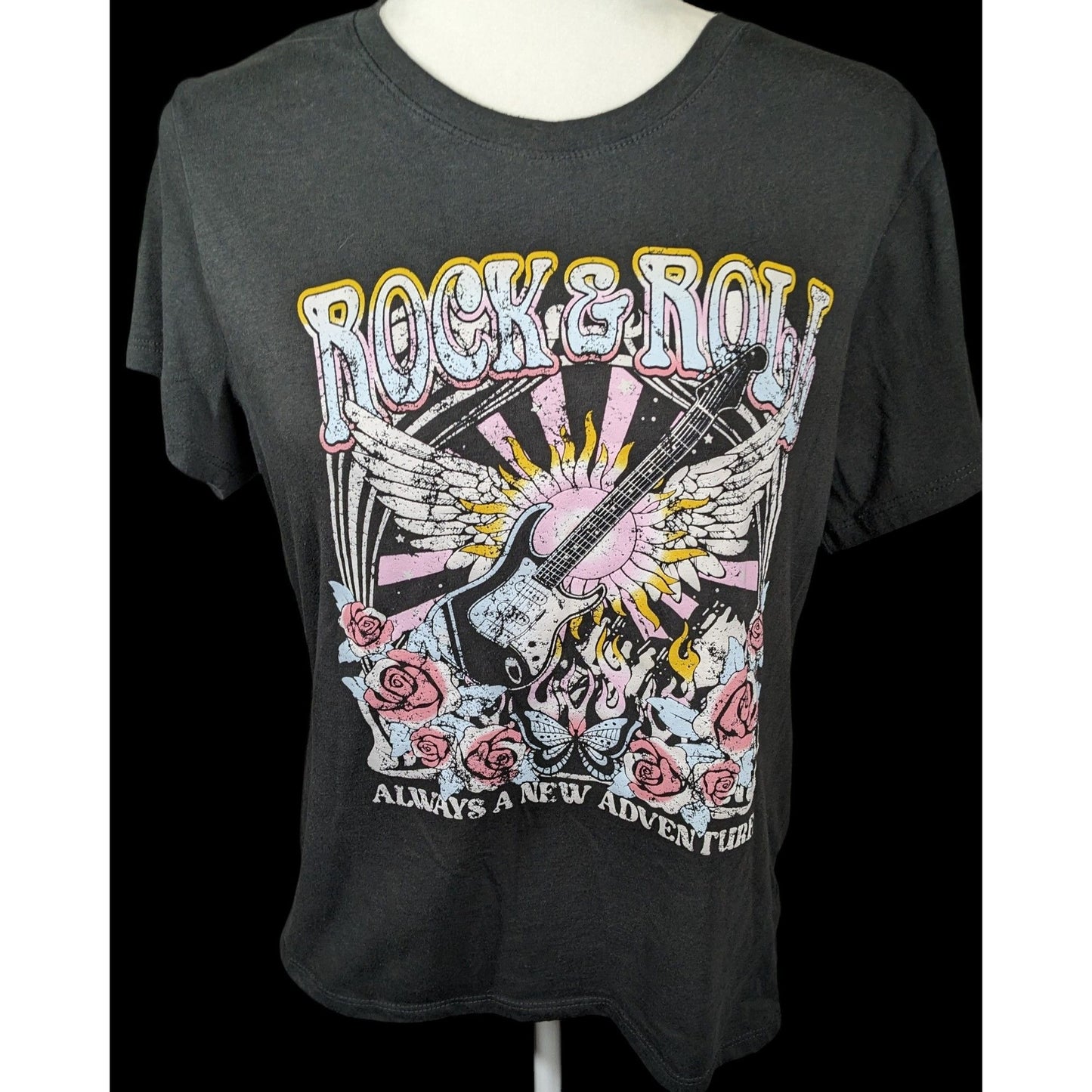 Cut & Paste Retro Distressed Rock * Roll Tee Size Large