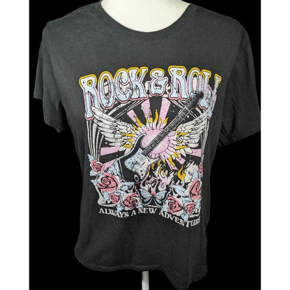 Cut & Paste Retro Distressed Rock * Roll Tee Size Large