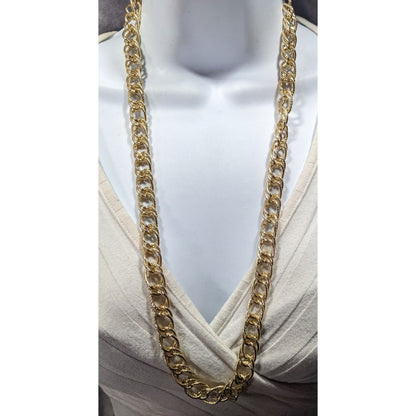 Lightweight Textured Gold Tone Chain Necklace