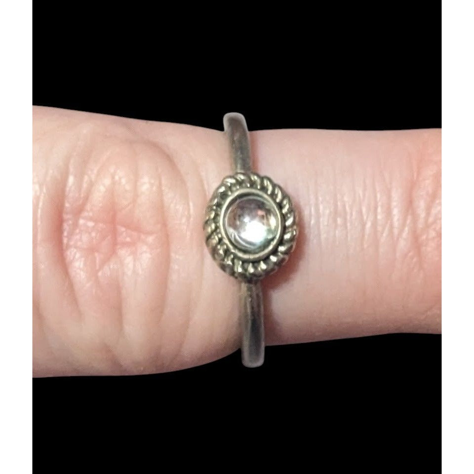 Minimalist Silver Tone Ring With Clear Cabochon Size 7