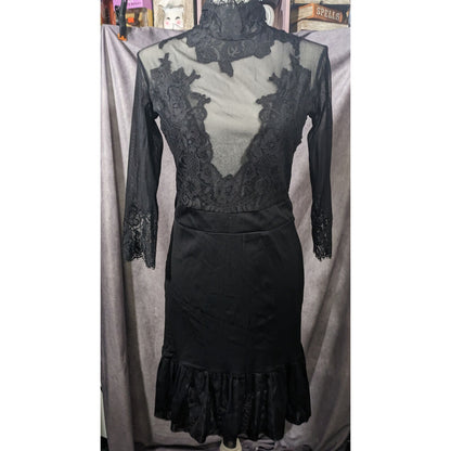 HAH Gothic Floral Lace Open Back Dress With Bow Accent Size Medium