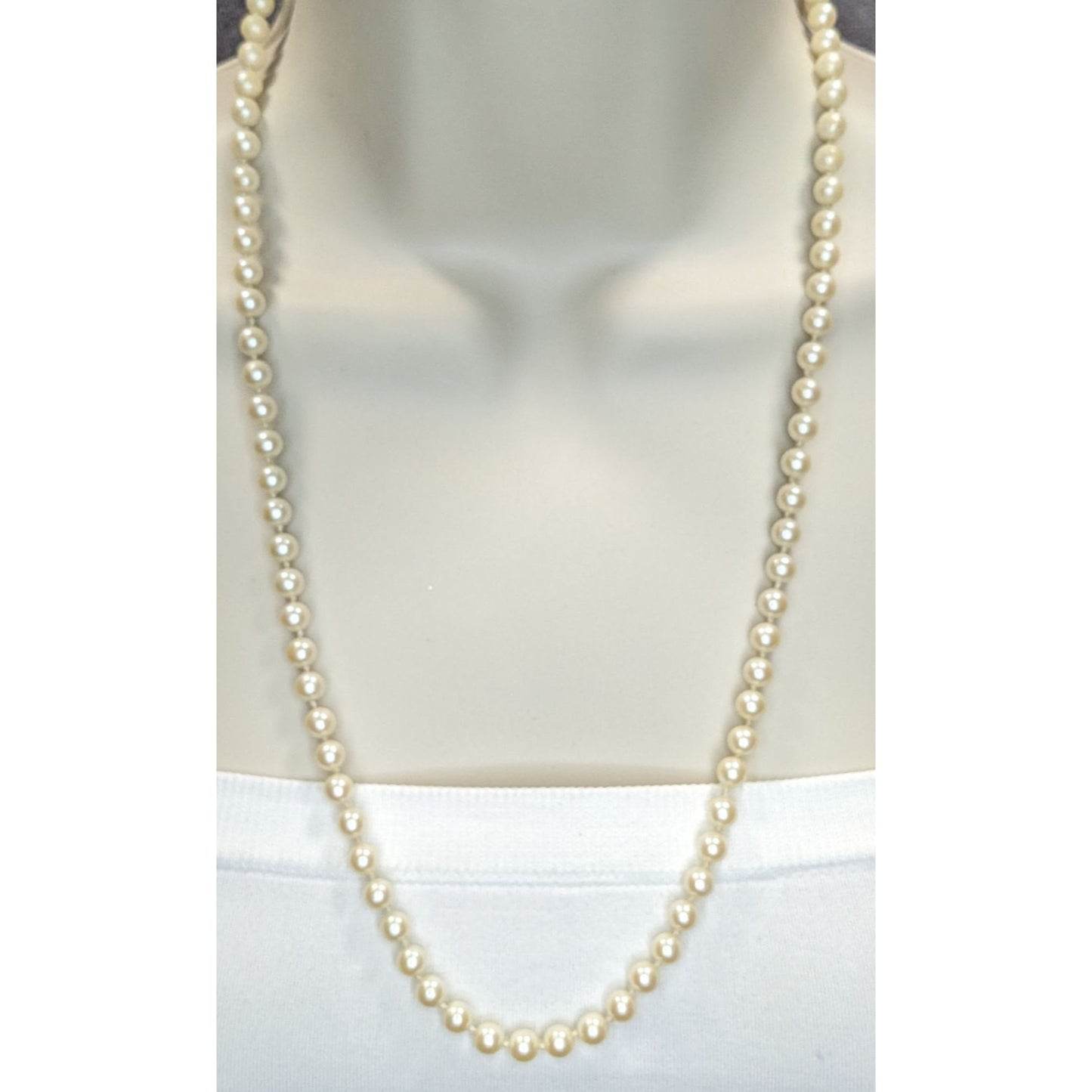 Cream Faux Pearl Necklace Vintage Classic Single Strand Imitation Pearl Jewelry