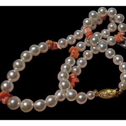 White Faux Pearl Beaded Coral Chip Necklace