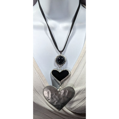 Gothic Heart Silver Tone And Black Graduated Pendant Necklace