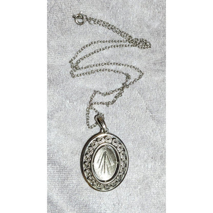 Engraved Retro Silver Oval Pendant Necklace