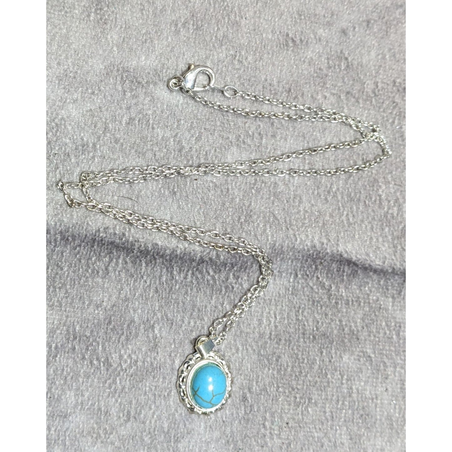 Southwestern Faux Turquoise Oval Pendant Silver Tone Filigree Necklace