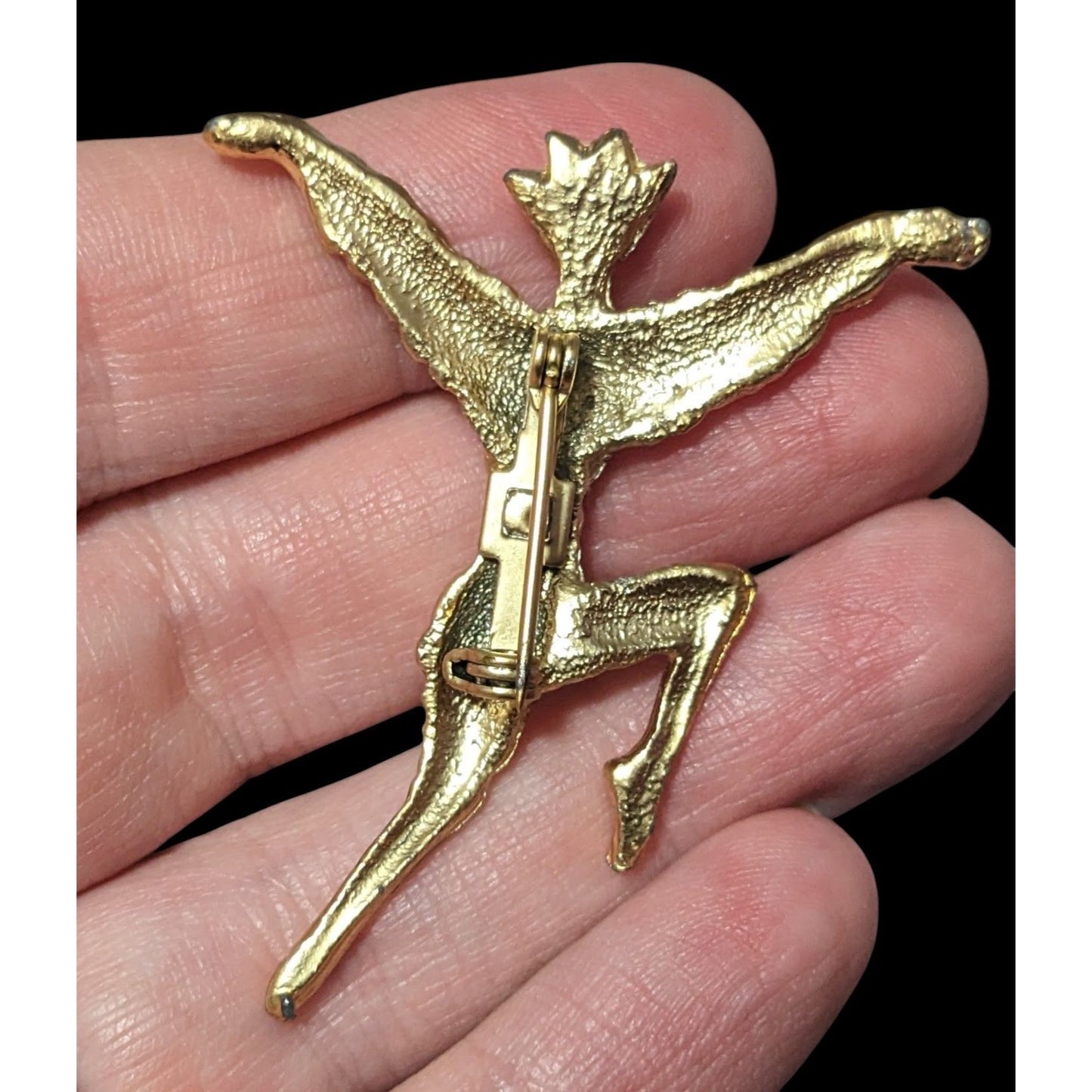 Vintage Gold Tone Textured Dancing Person Brooch