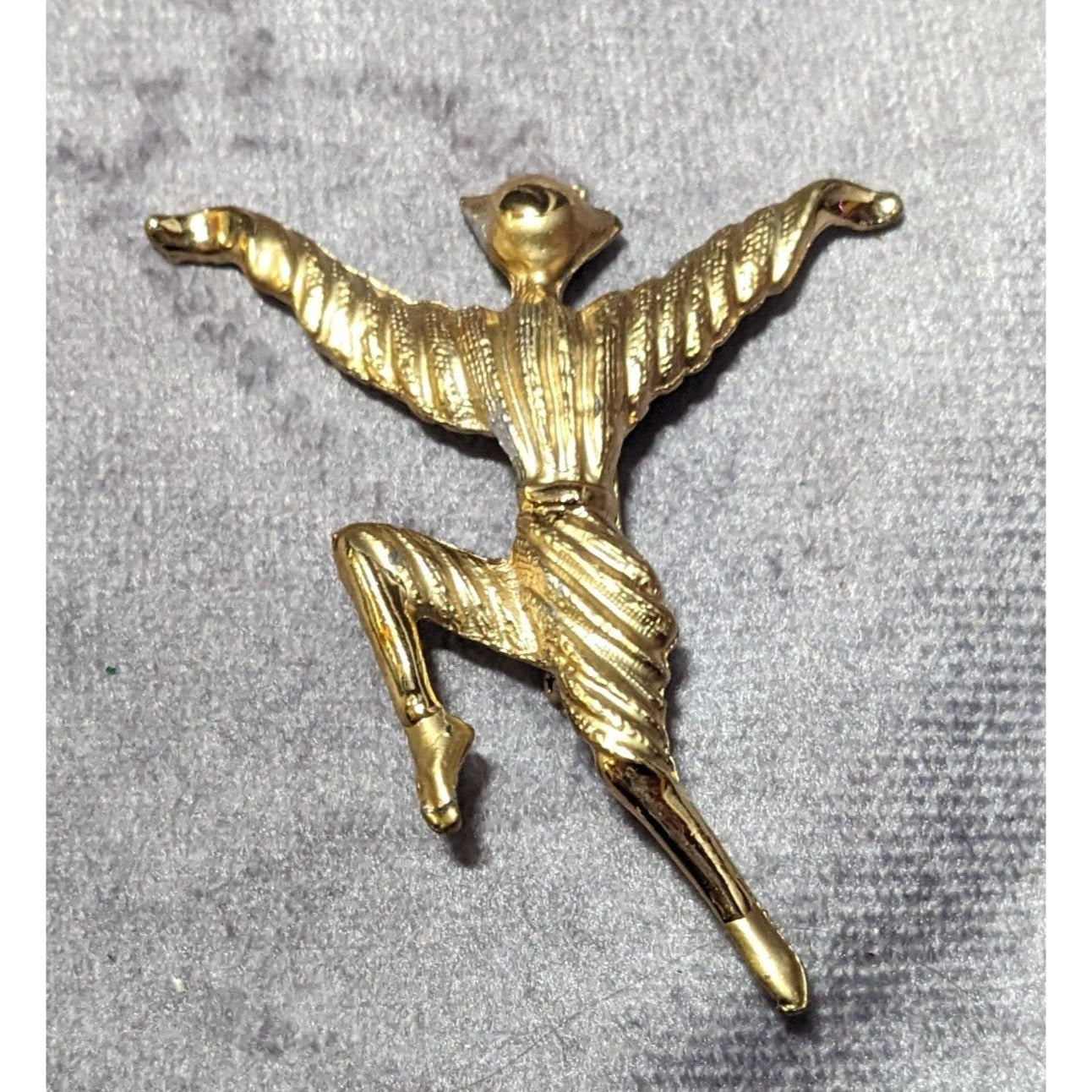 Vintage Gold Tone Textured Dancing Person Brooch