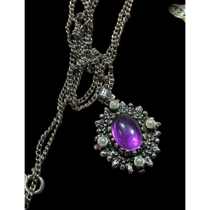 Vintage Sarah Coventry Catherine Gothic Purple Cabochon Pendant Necklace