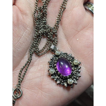Vintage Sarah Coventry Catherine Gothic Purple Cabochon Pendant Necklace