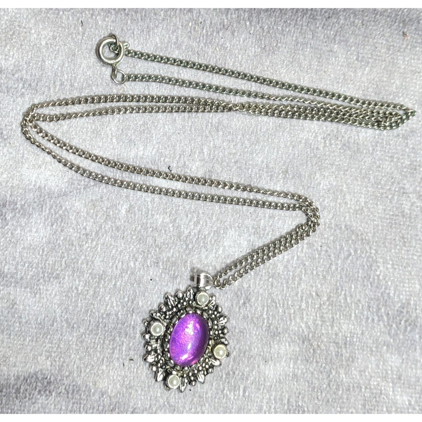 Vintage Sarah Coventry Catherine Gothic Purple Cabochon Pendant Necklace