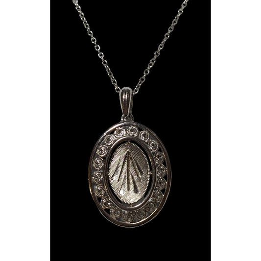 Engraved Retro Silver Oval Pendant Necklace