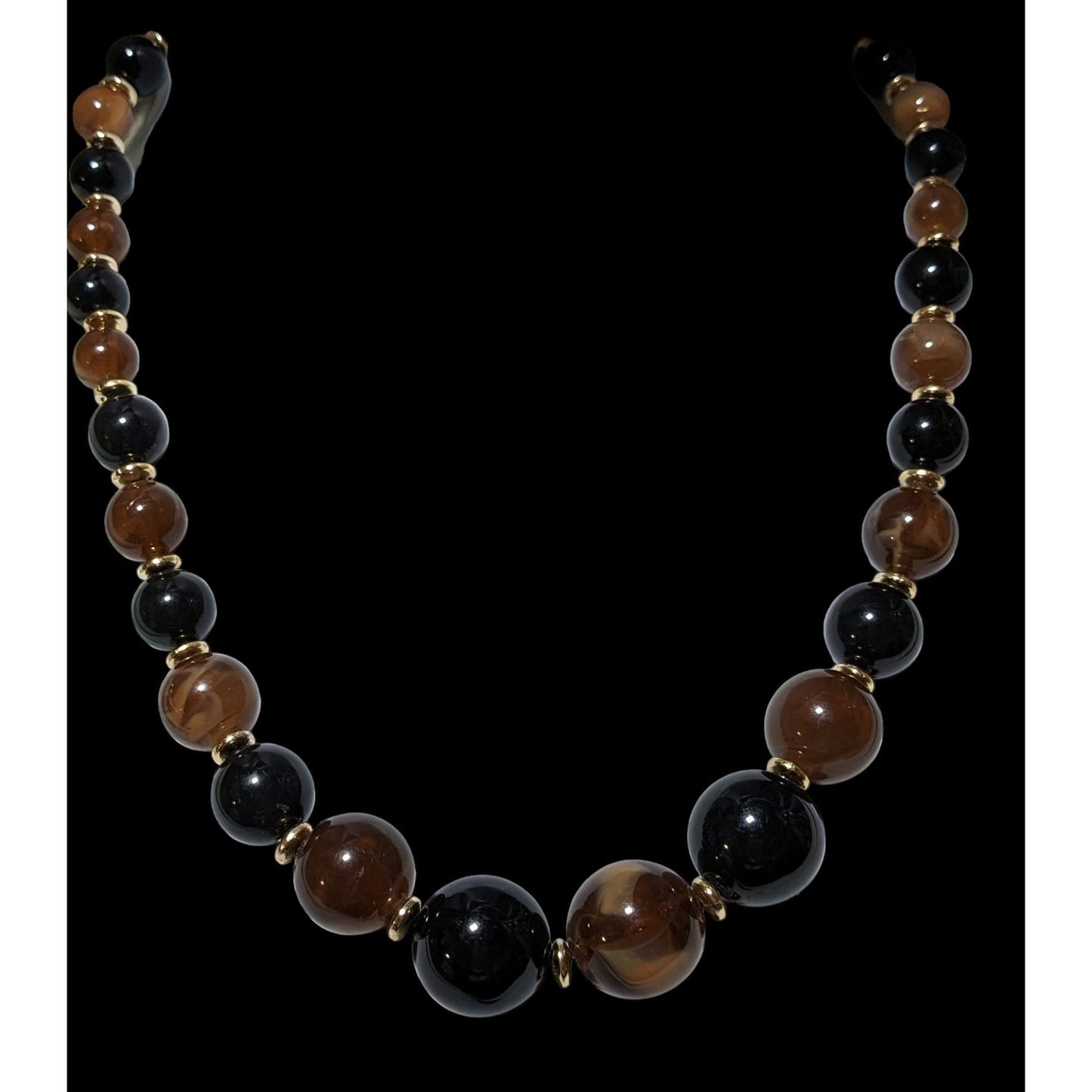 Elegant Retro Brown And Black Beaded Necklace