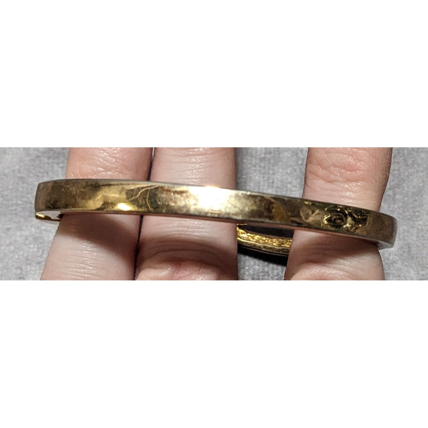 Roman Eternity Hinged Bangle