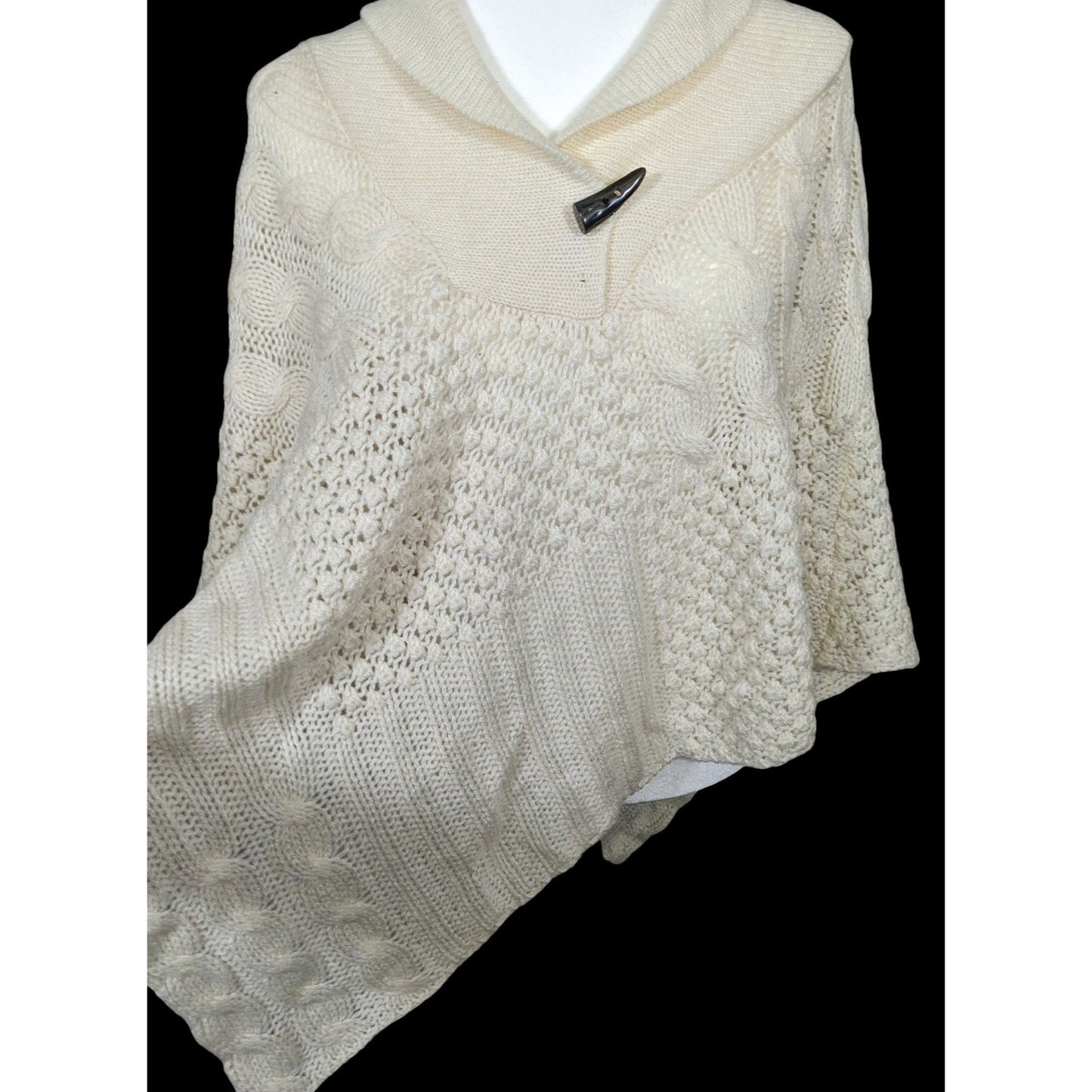 Retro Boho Chic Cream Knit Asymmetrical Poncho
