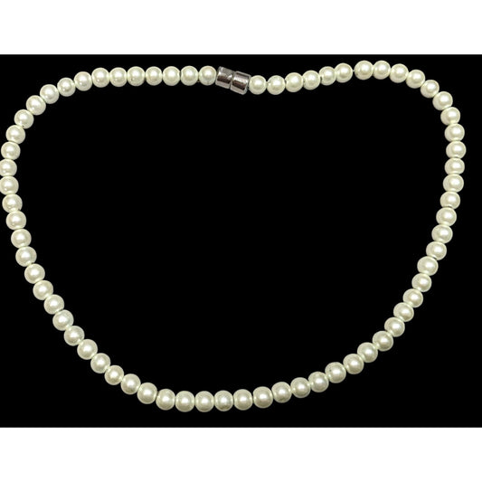Vintage Faux Pearl Necklace With Magnetic Clasp