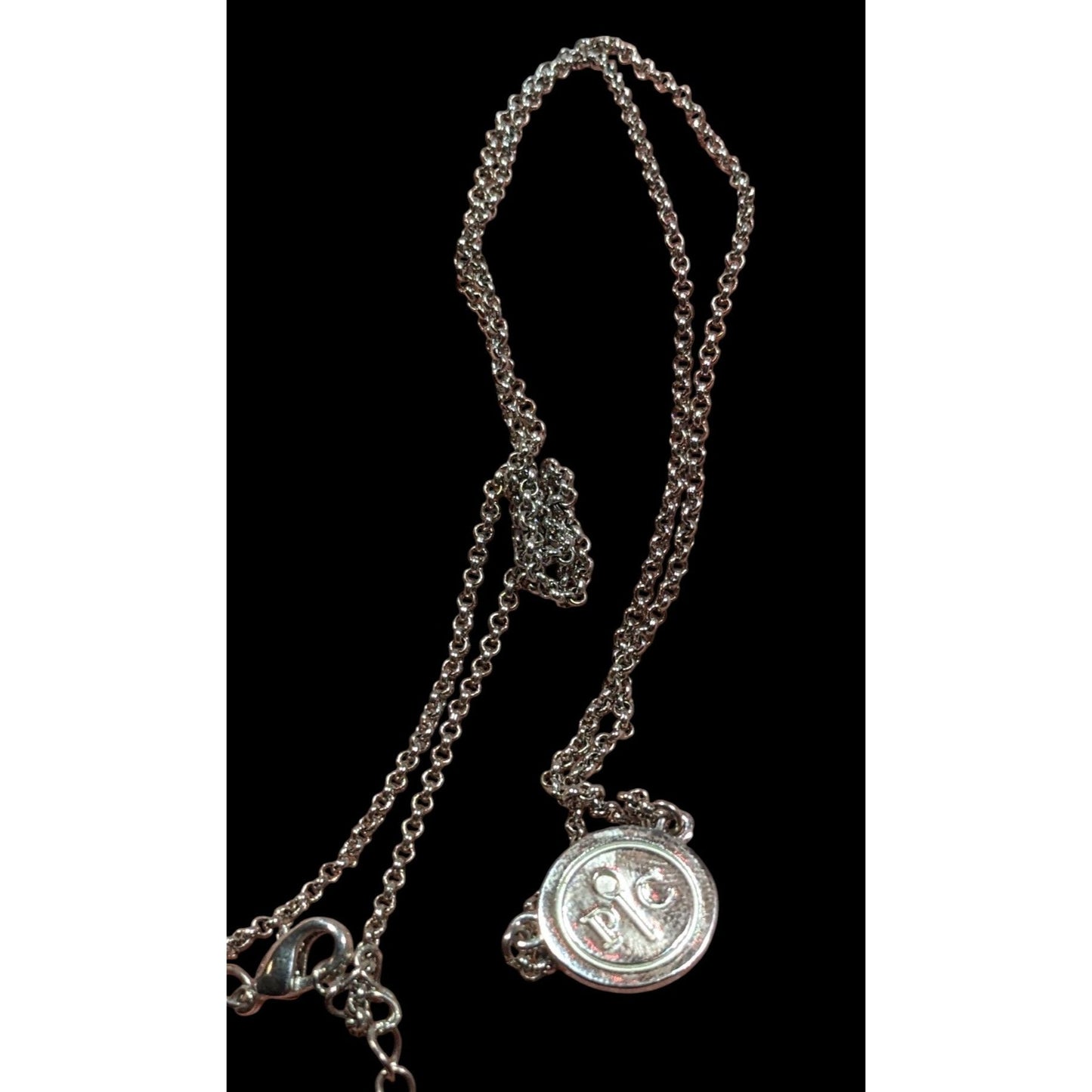 Pampered Chef Silver Tone Pendant Necklace
