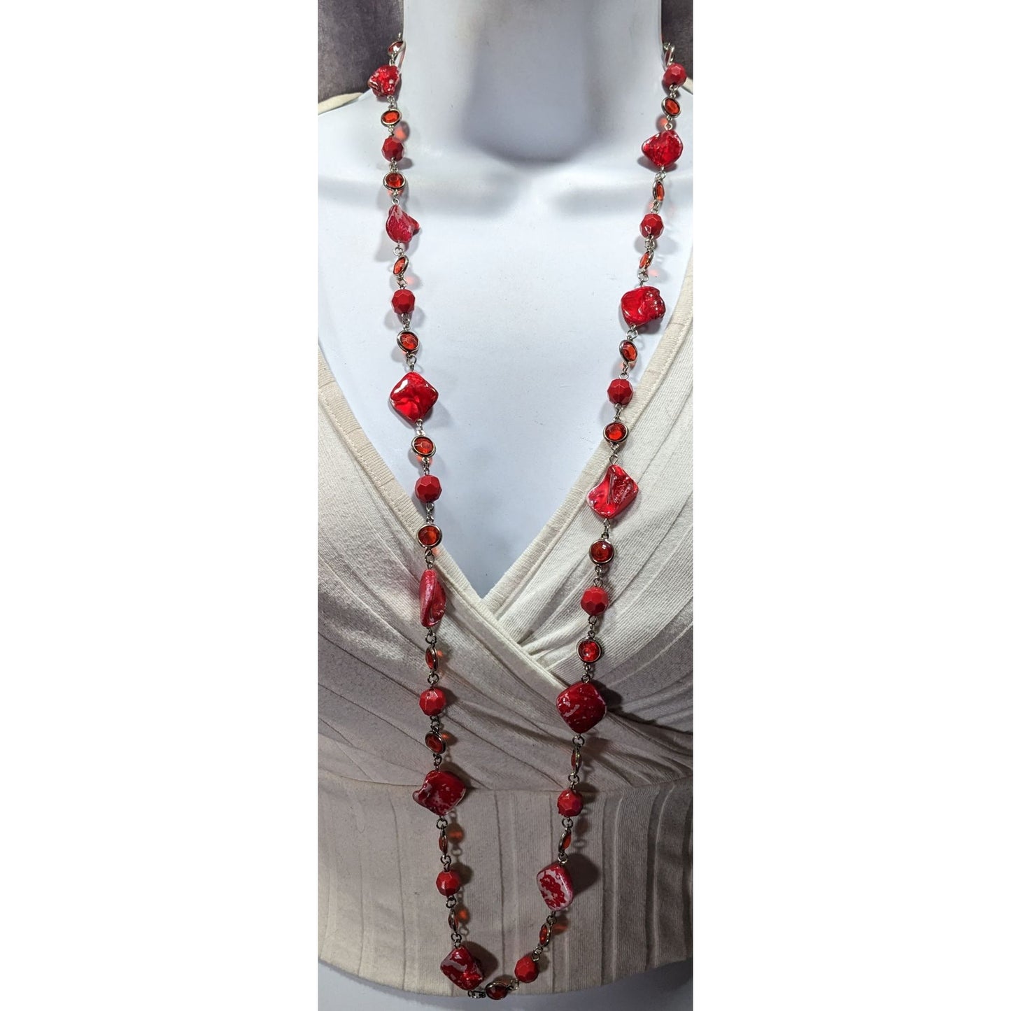 Mermaidcore Beachy Red Shell And Gem Beaded Necklace