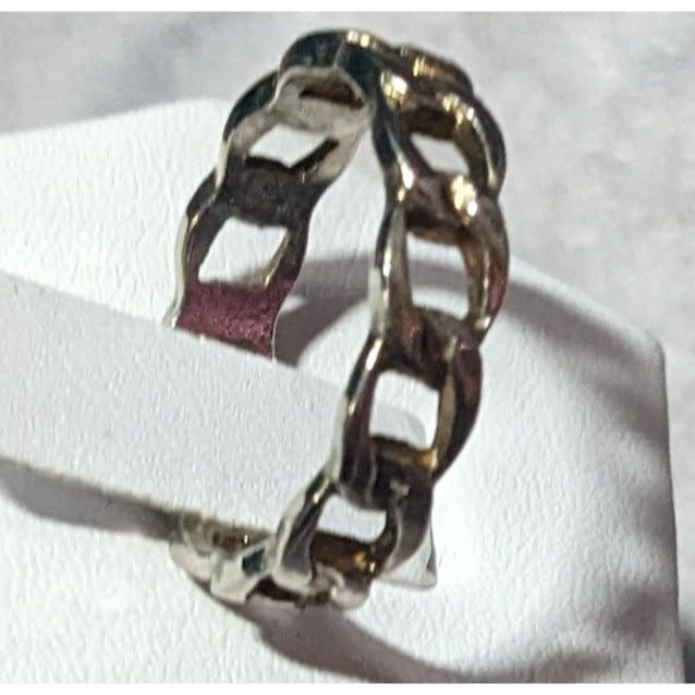 Silver Tone Chain Link Shaped Fashion Ring Size 8 1/2