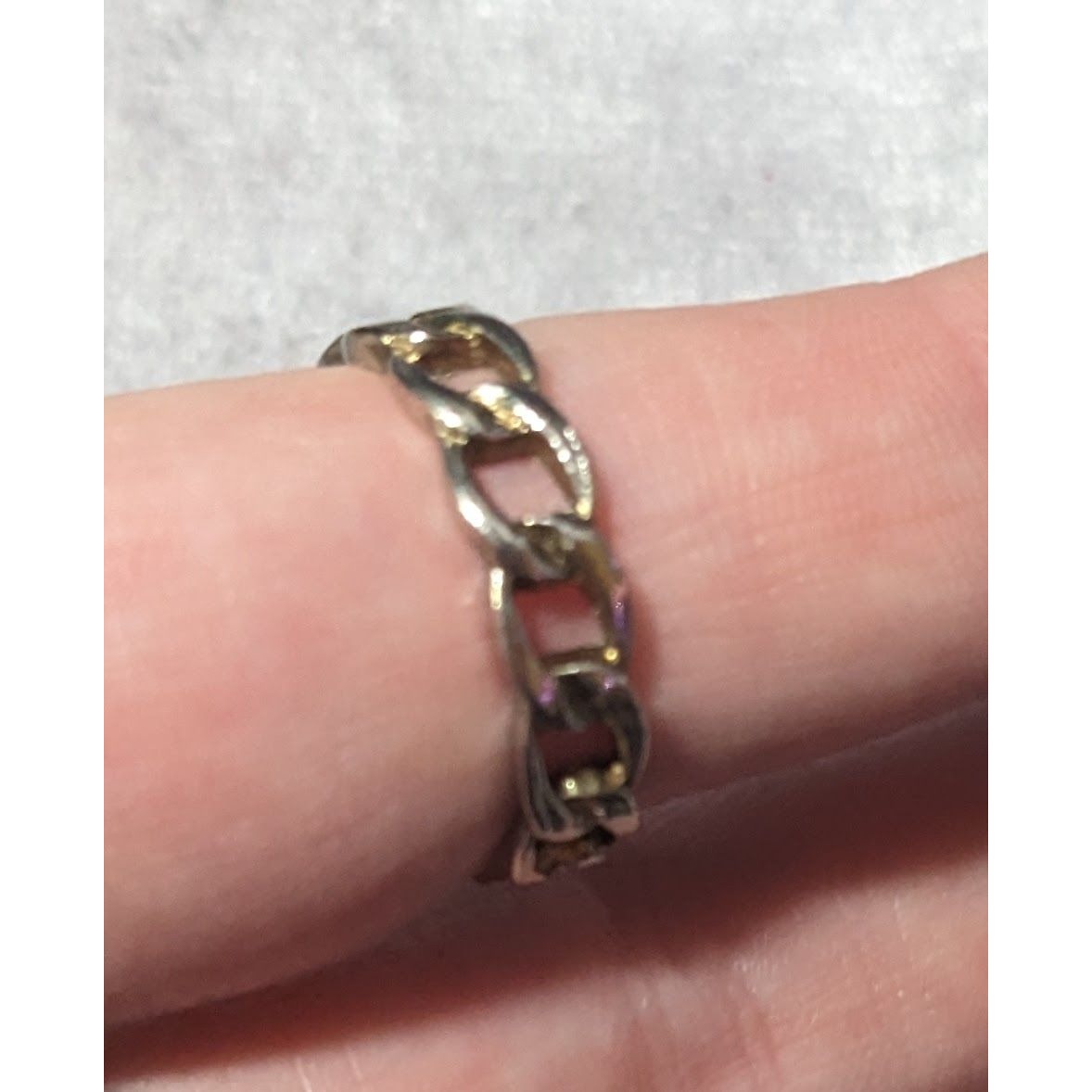 Silver Tone Chain Link Shaped Fashion Ring Size 8 1/2