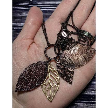 Pomina Filigree Leaf Charm Necklace