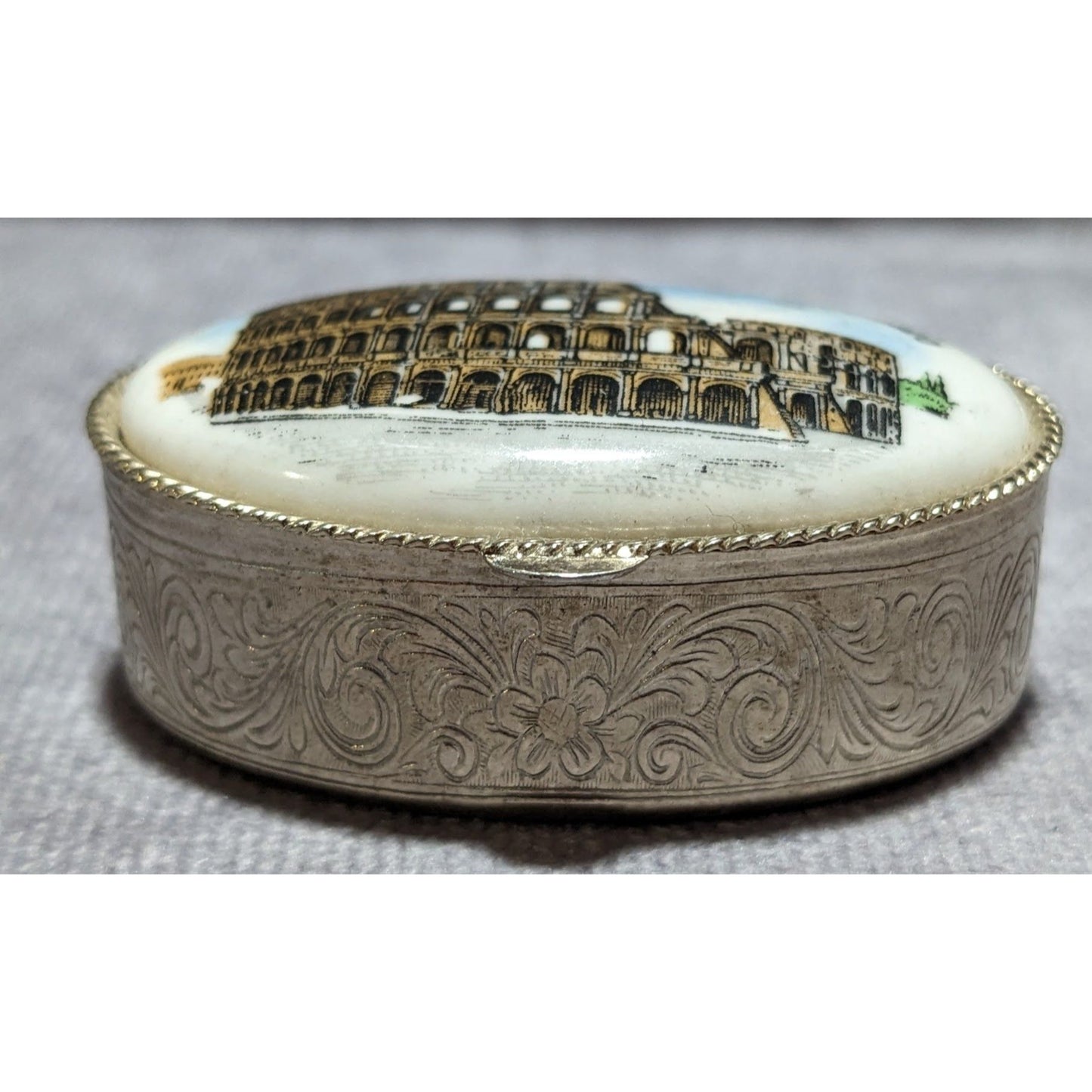 Vintage Roman Colosseum Souvenir Pillbox