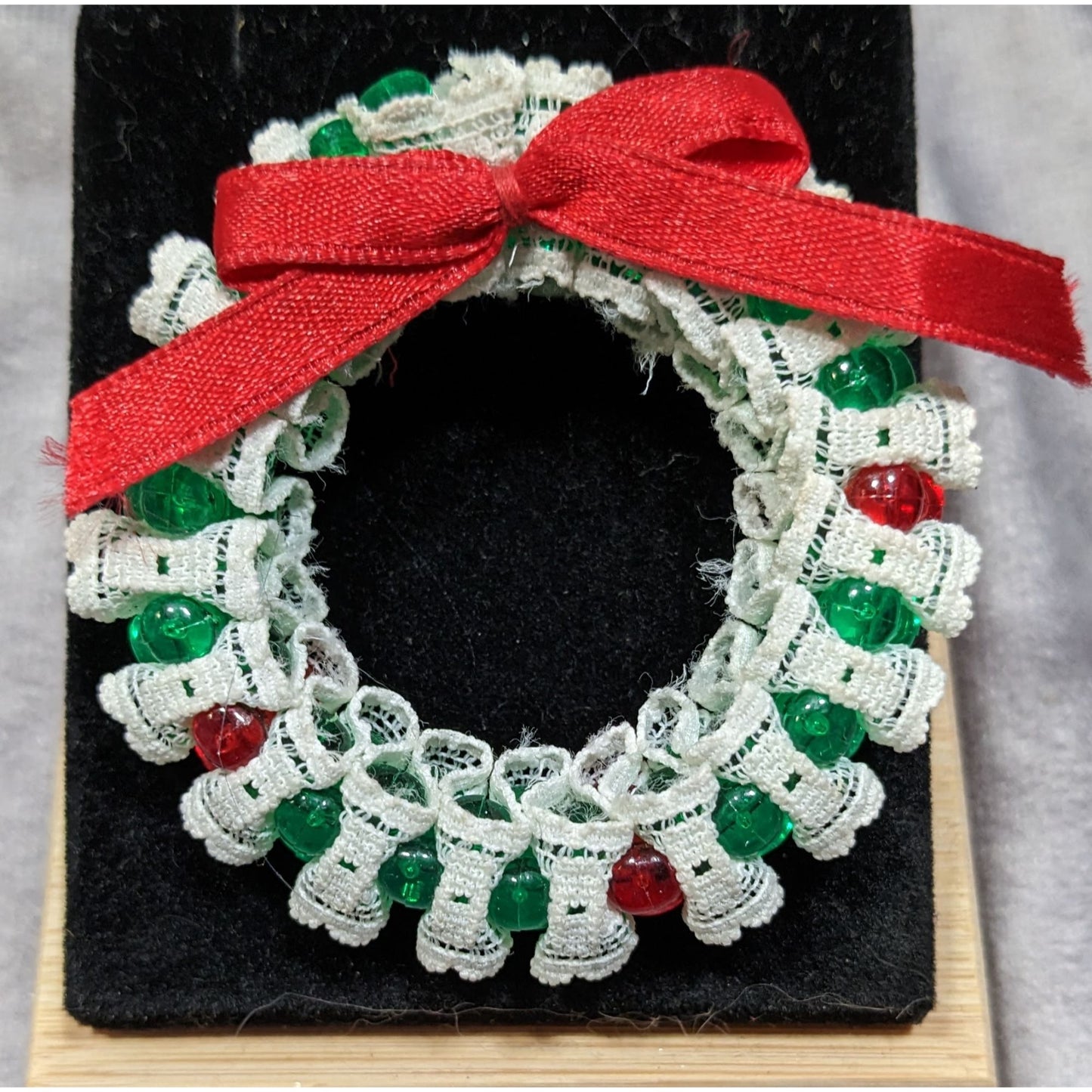 Vintage 90s Handmade Christmas Wreath Brooch