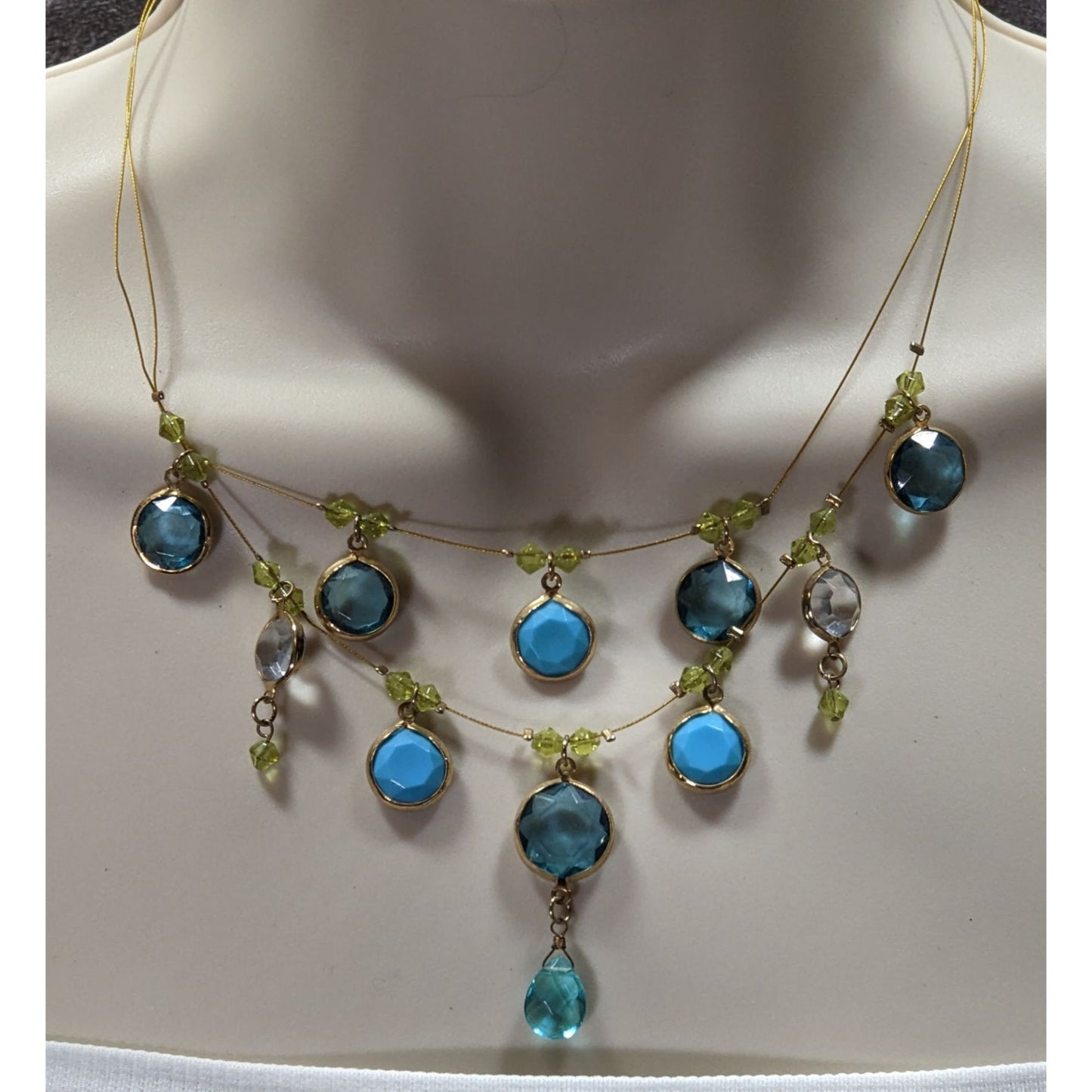 Elegant Blue And Green Gemmed Gold Tone Wire Necklace