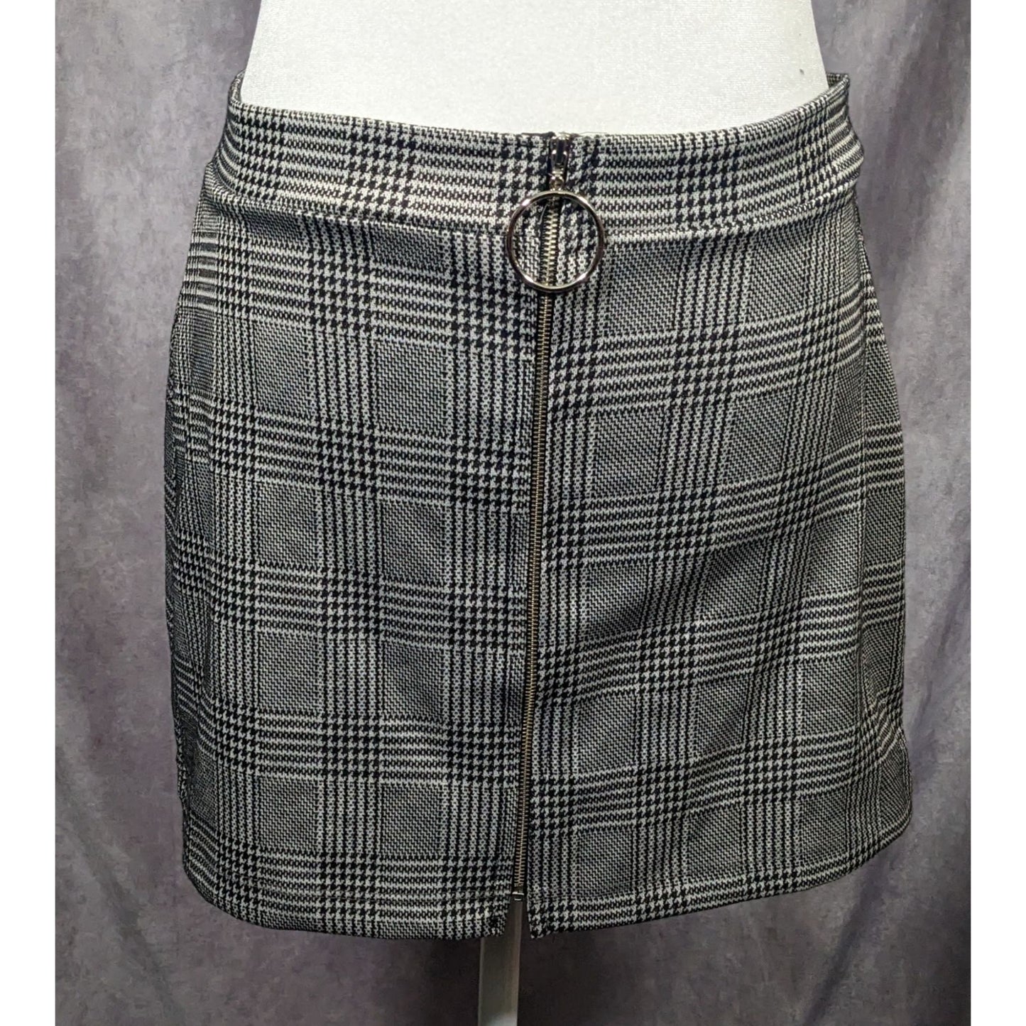 Newbury Kustom Retro Black And White Plaid Zipper Mini Skirt