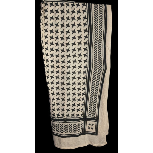 Clara H Star Pattern Beige & Black Knit Wrap Scarf Shawl 49x51 Viscose Blend