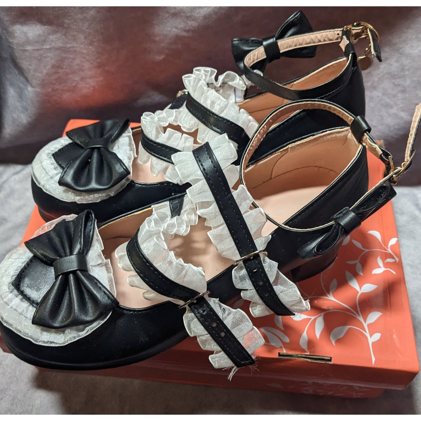 Gothic Lolita Black And White Lace Ruffle Bow Mary Janes