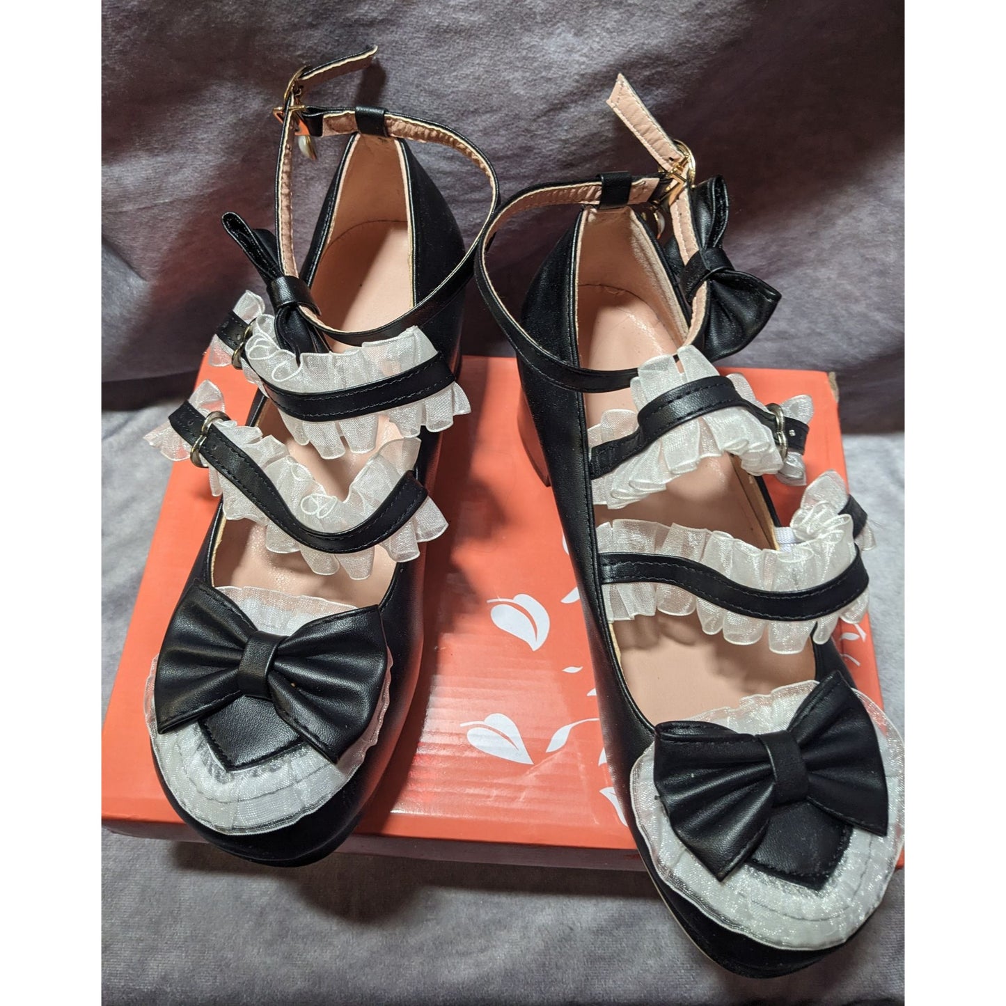 Gothic Lolita Black And White Lace Ruffle Bow Mary Janes