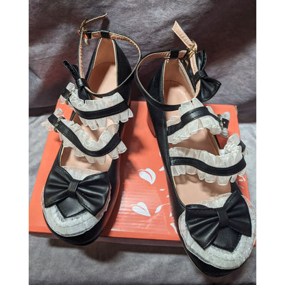 Gothic Lolita Black And White Lace Ruffle Bow Mary Janes