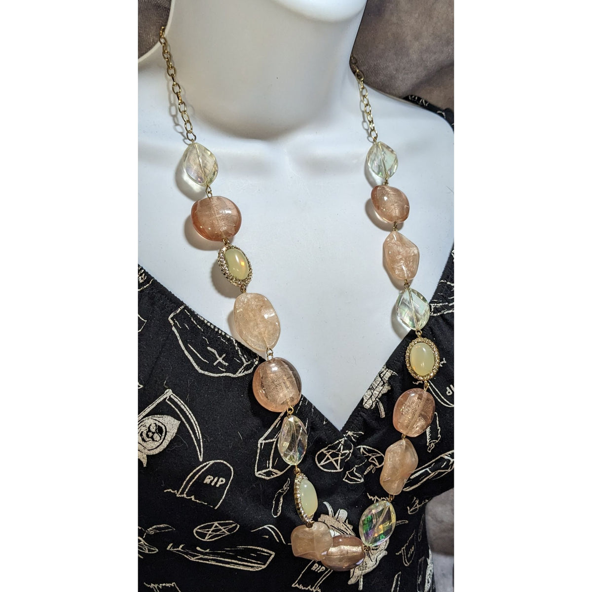 Charming Charlie Boho Acrylic Pink Iridescent Beaded Necklace 32 Inch