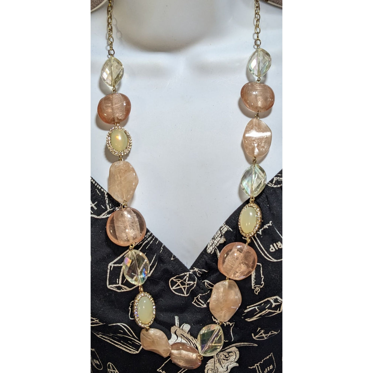 Charming Charlie Boho Acrylic Pink Iridescent Beaded Necklace 32 Inch