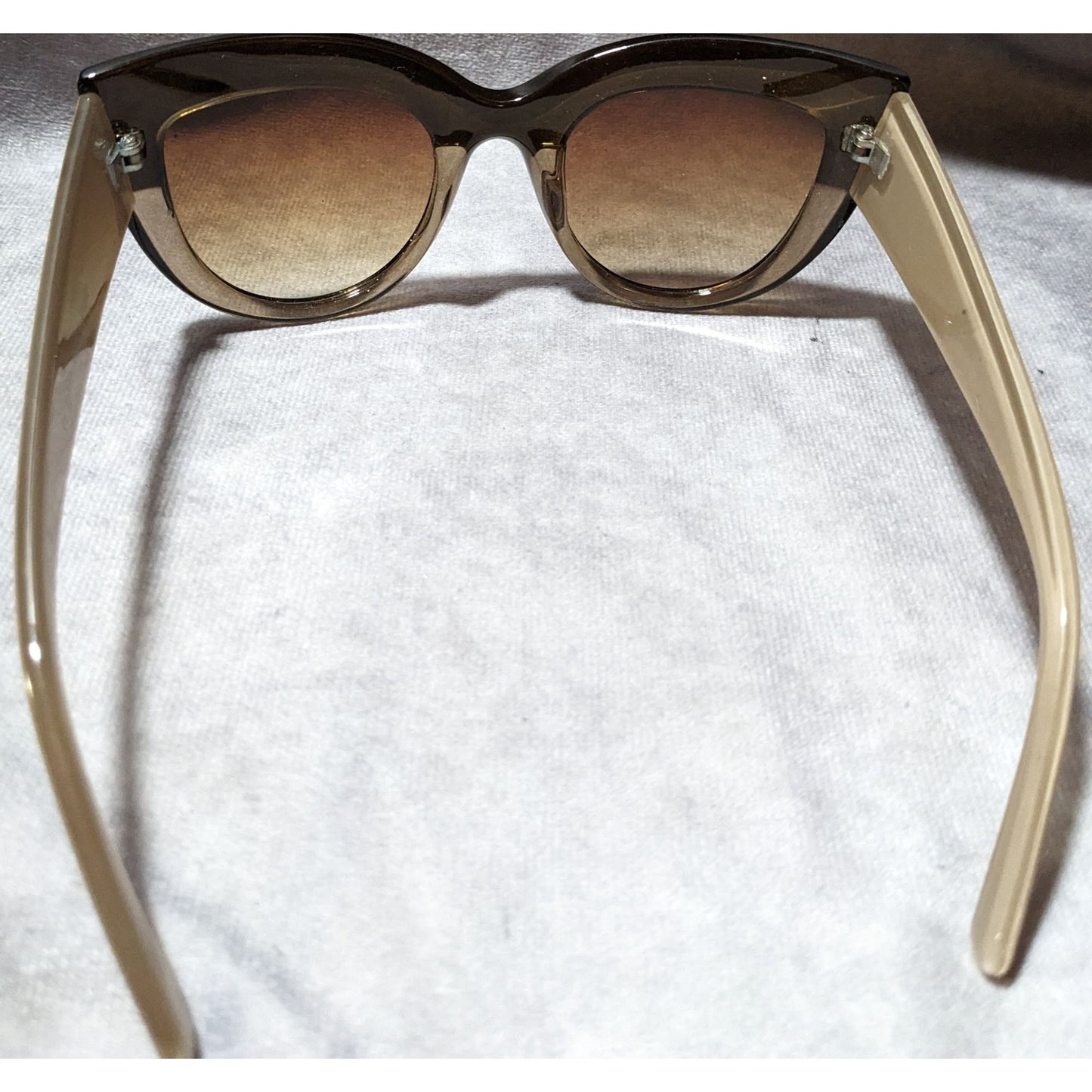 Retro Tan Chunky Cateye Brown Gradient Lens Sunglasses