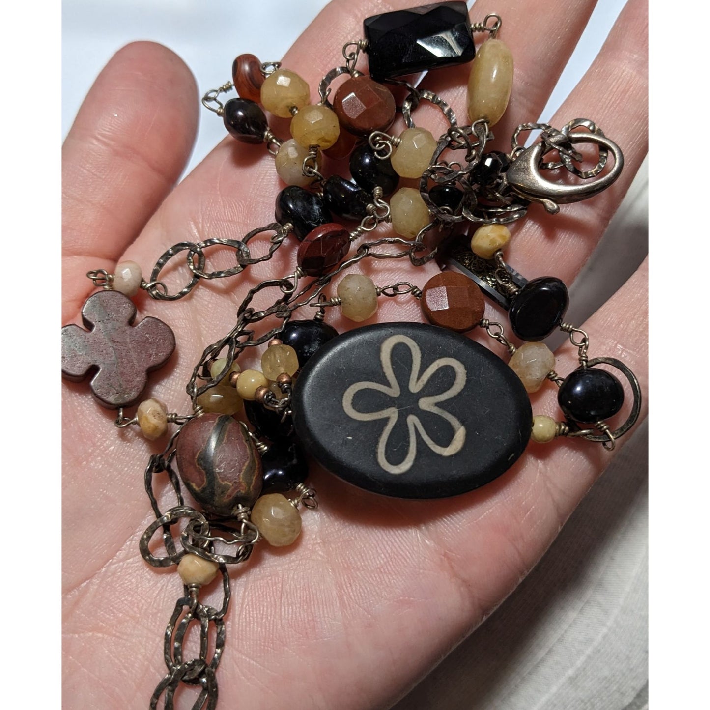 Hippie Bohemian Floral Stone Chip Necklace