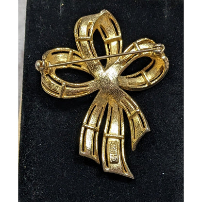Vintage Lisner Gold Town Bow Brooch With Faux Pearl Accent