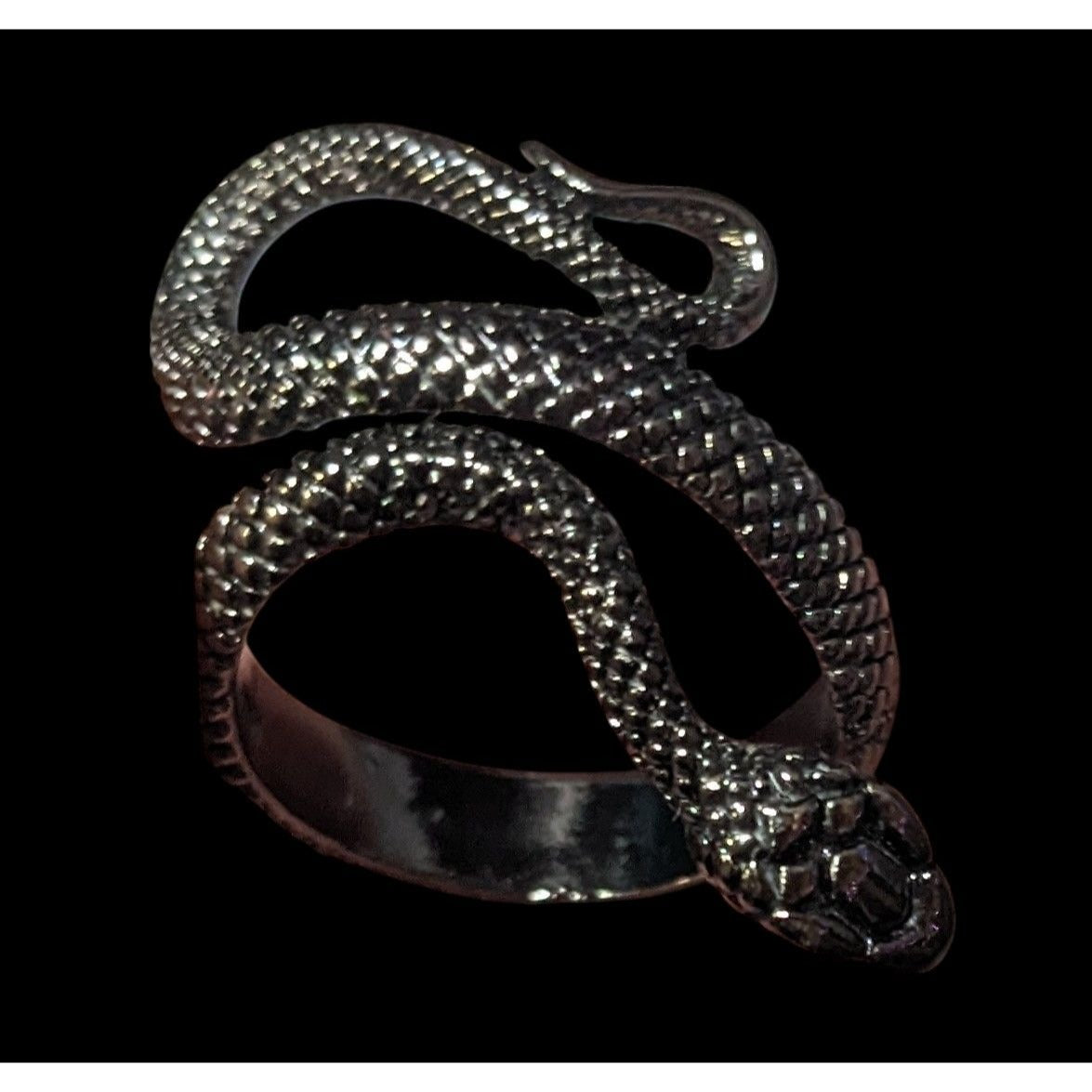 Gothic Gunmetal Tone Textured Snake Ring Size 5 1/2