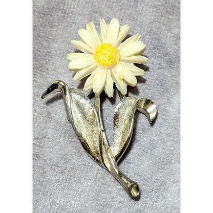 Vintage Sarah Coventry Silver And White Daisy Brooch