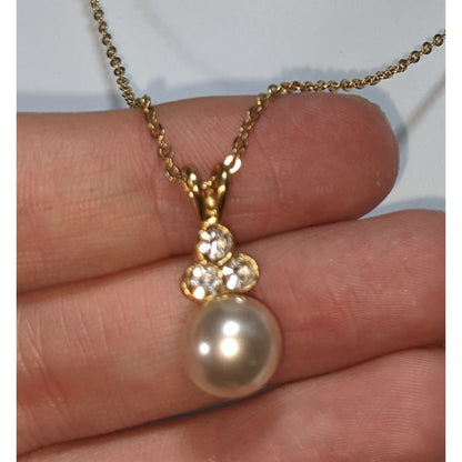 Romantic Bridal Faux Pearl Gold Tone Rhinestone Pendant Necklace 17 Inch