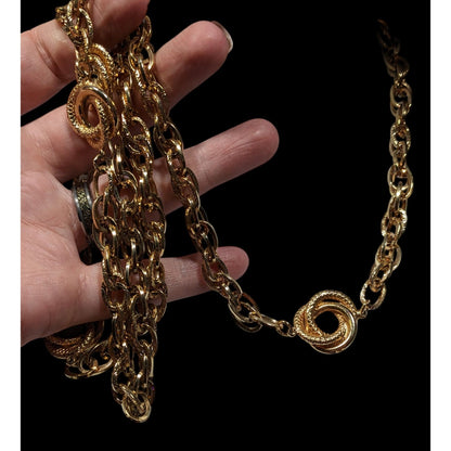Elegant Chain Necklace With Snake Texture Engraved Accents Gold Tone