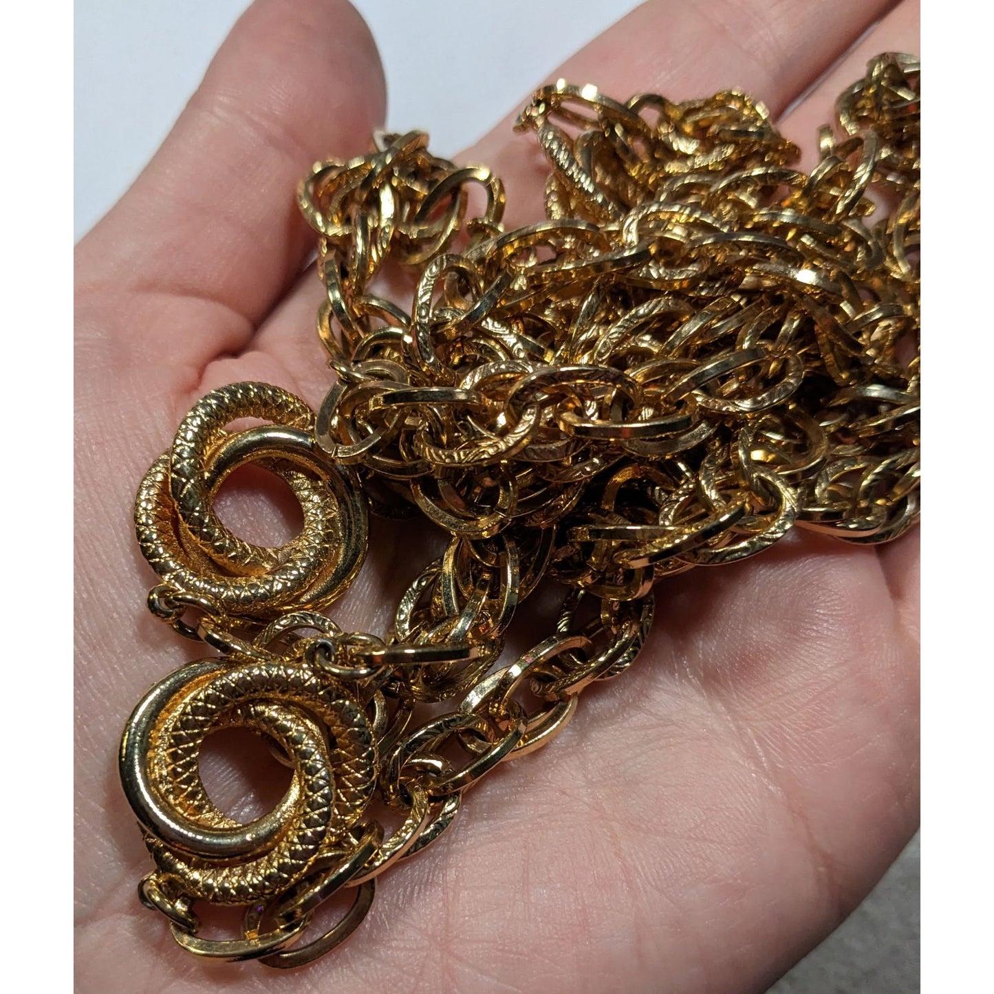 Elegant Chain Necklace With Snake Texture Engraved Accents Gold Tone